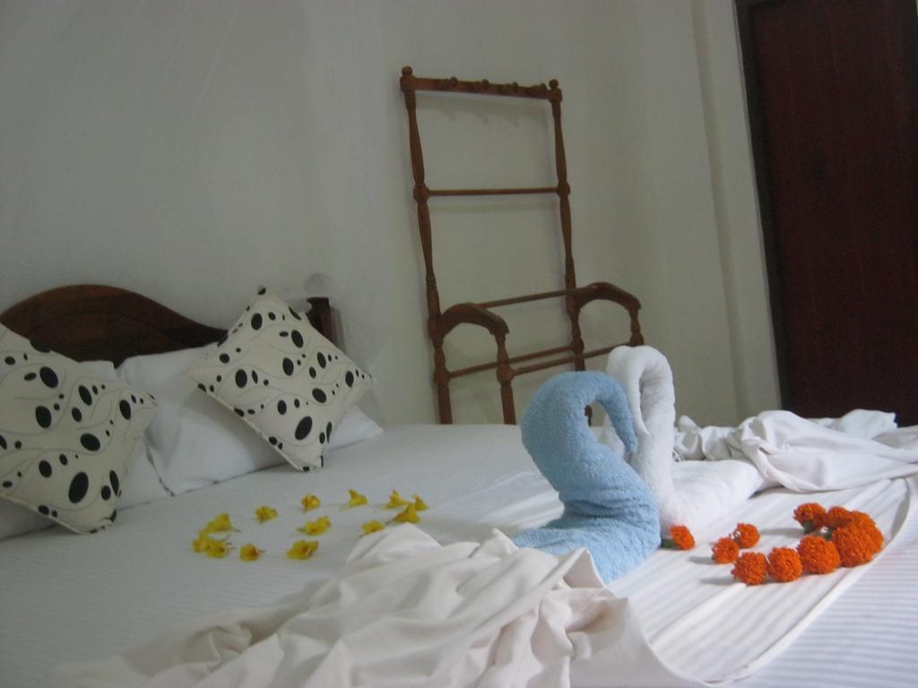 Arcade Beach Hotel 本托塔 客房 照片